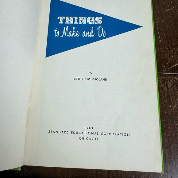 1969 Things to Make and Do & Parade of Stories Vintage Children's Books - Picture 5 of 16